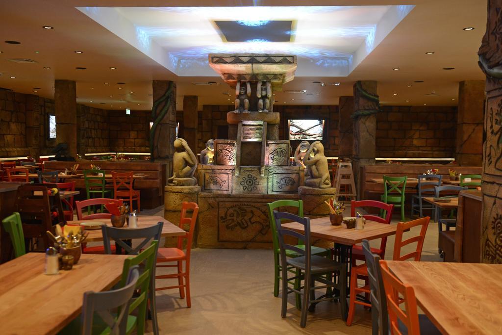 Chessington Safari Hotel Exterior photo