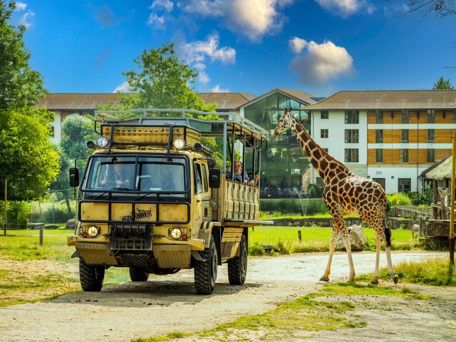 Chessington Safari Hotel Exterior photo