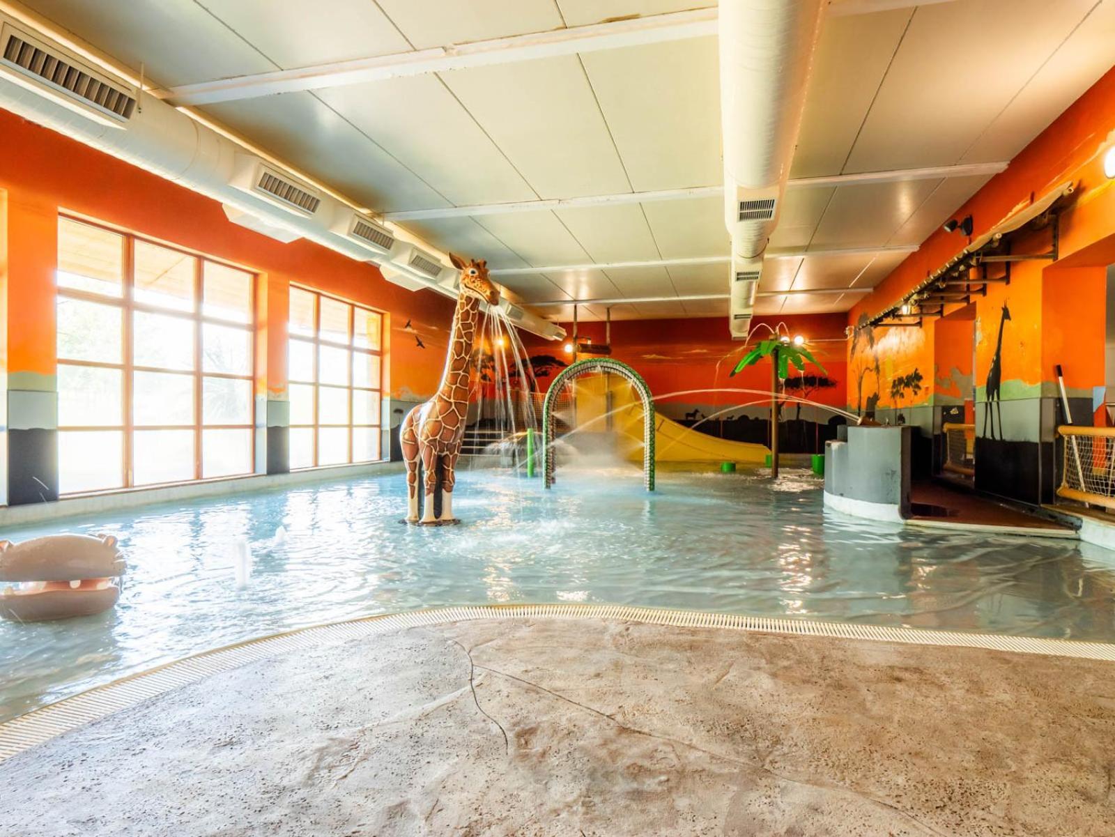 Chessington Safari Hotel Exterior photo